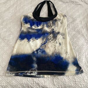 Lululemon women’s exercise top